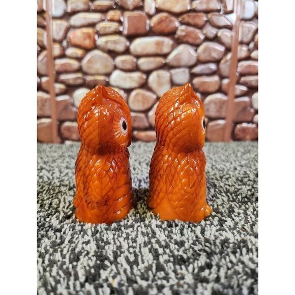 Vintage Retro Plastic WINKING OWLS Salt And Pepper Shaker - Picture 3 of 3